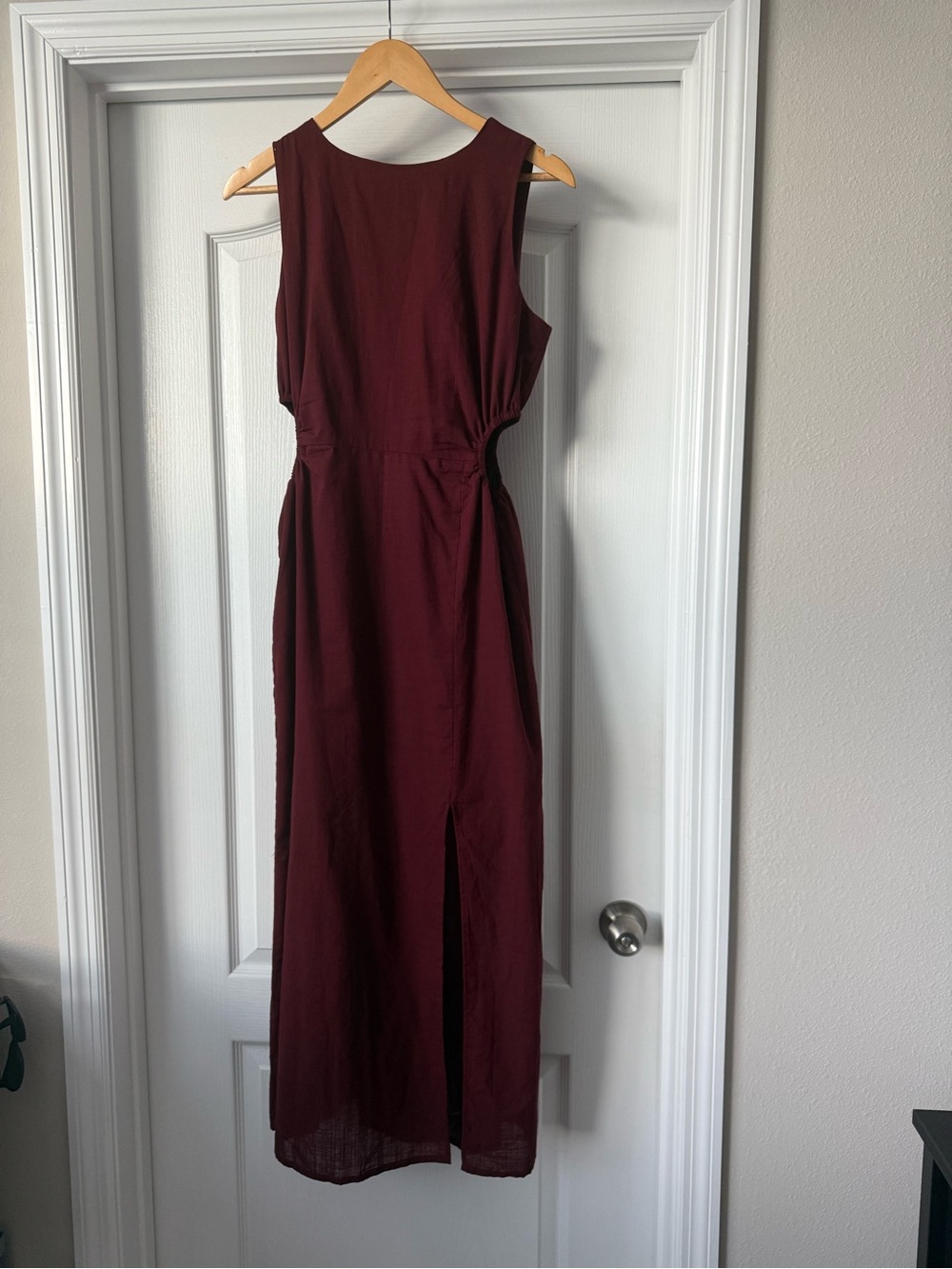 LILLUSORY Burgundy Cutout Sleeveless Maxi Dress Size S